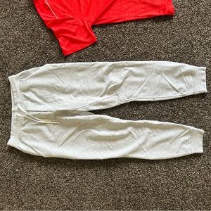 Light Gray Lulu Lemon Sweatpants Size M.